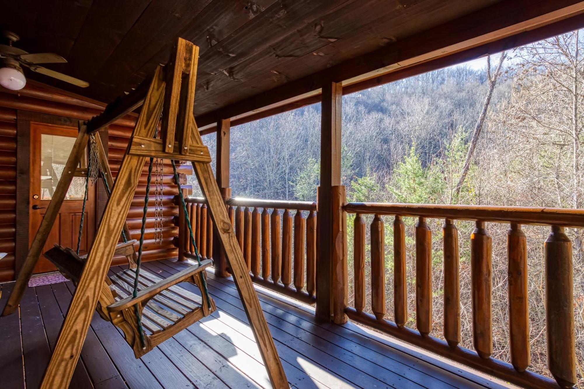 Heavenly Bear, Hot Tub, 1089 Of Free Attraction Tickets For Each Paid Day, Dollywood And More Sevierville Exterior photo