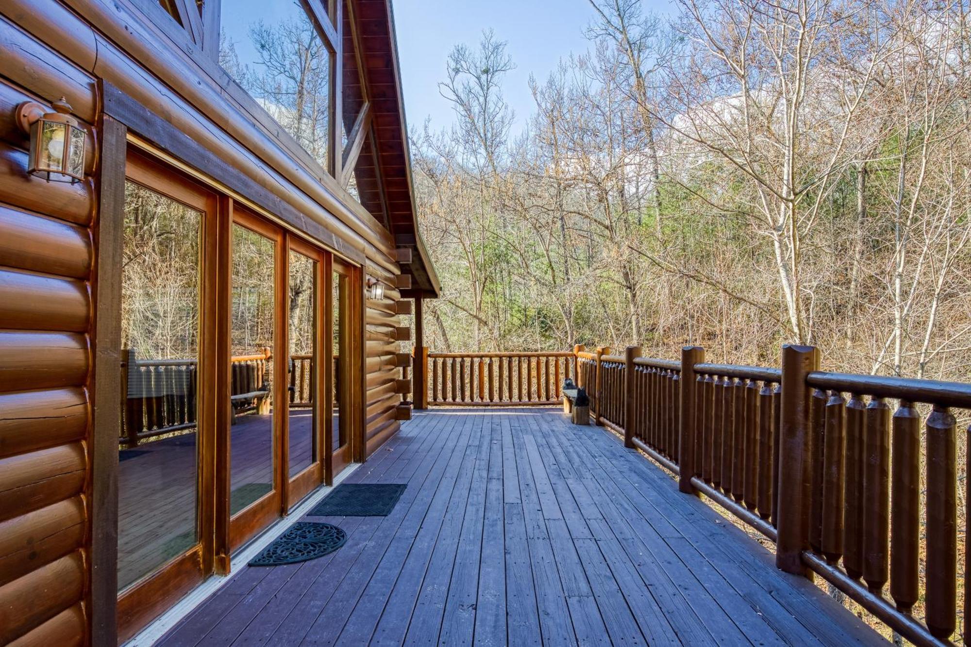 Heavenly Bear, Hot Tub, 1089 Of Free Attraction Tickets For Each Paid Day, Dollywood And More Sevierville Exterior photo