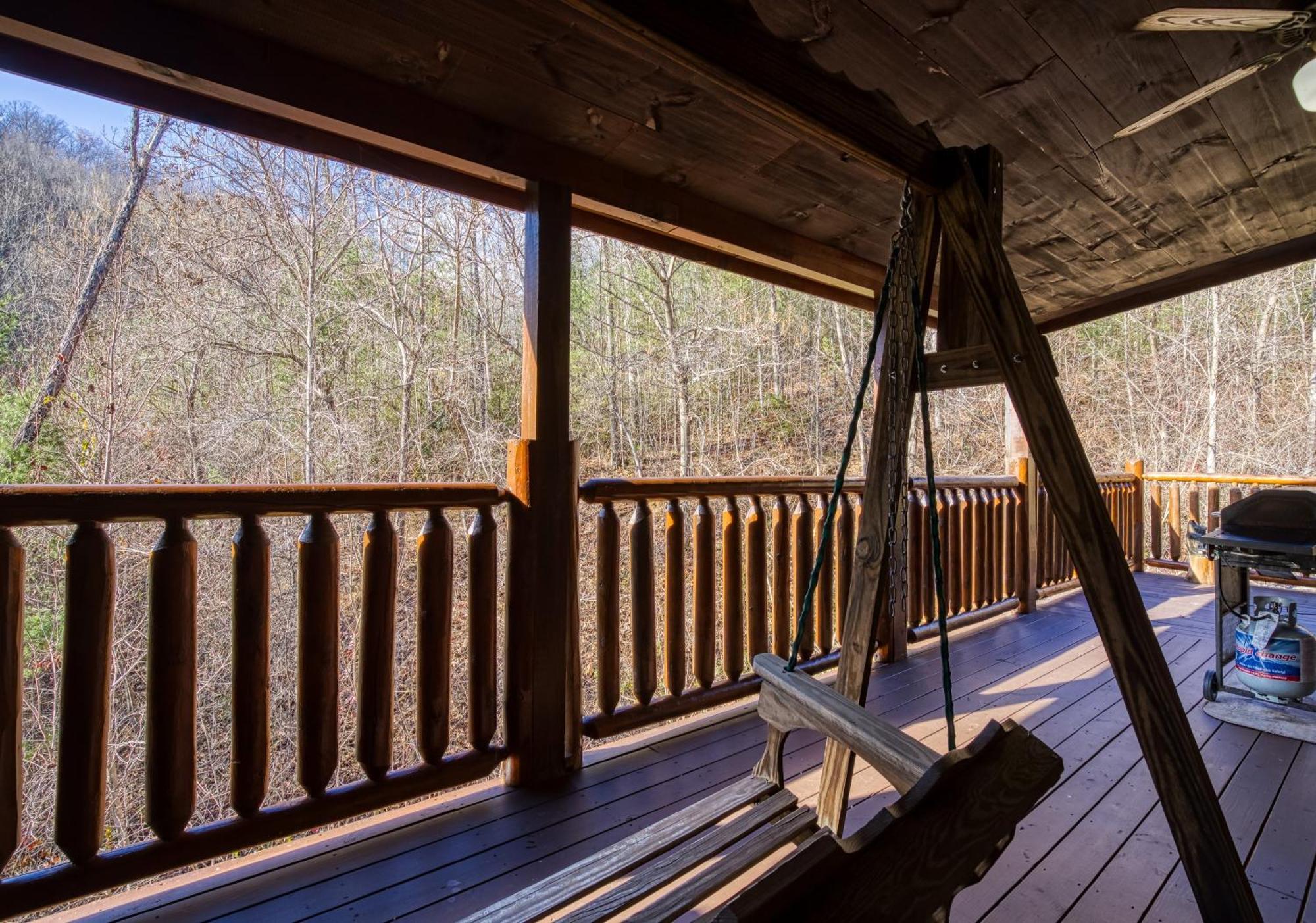 Heavenly Bear, Hot Tub, 1089 Of Free Attraction Tickets For Each Paid Day, Dollywood And More Sevierville Exterior photo