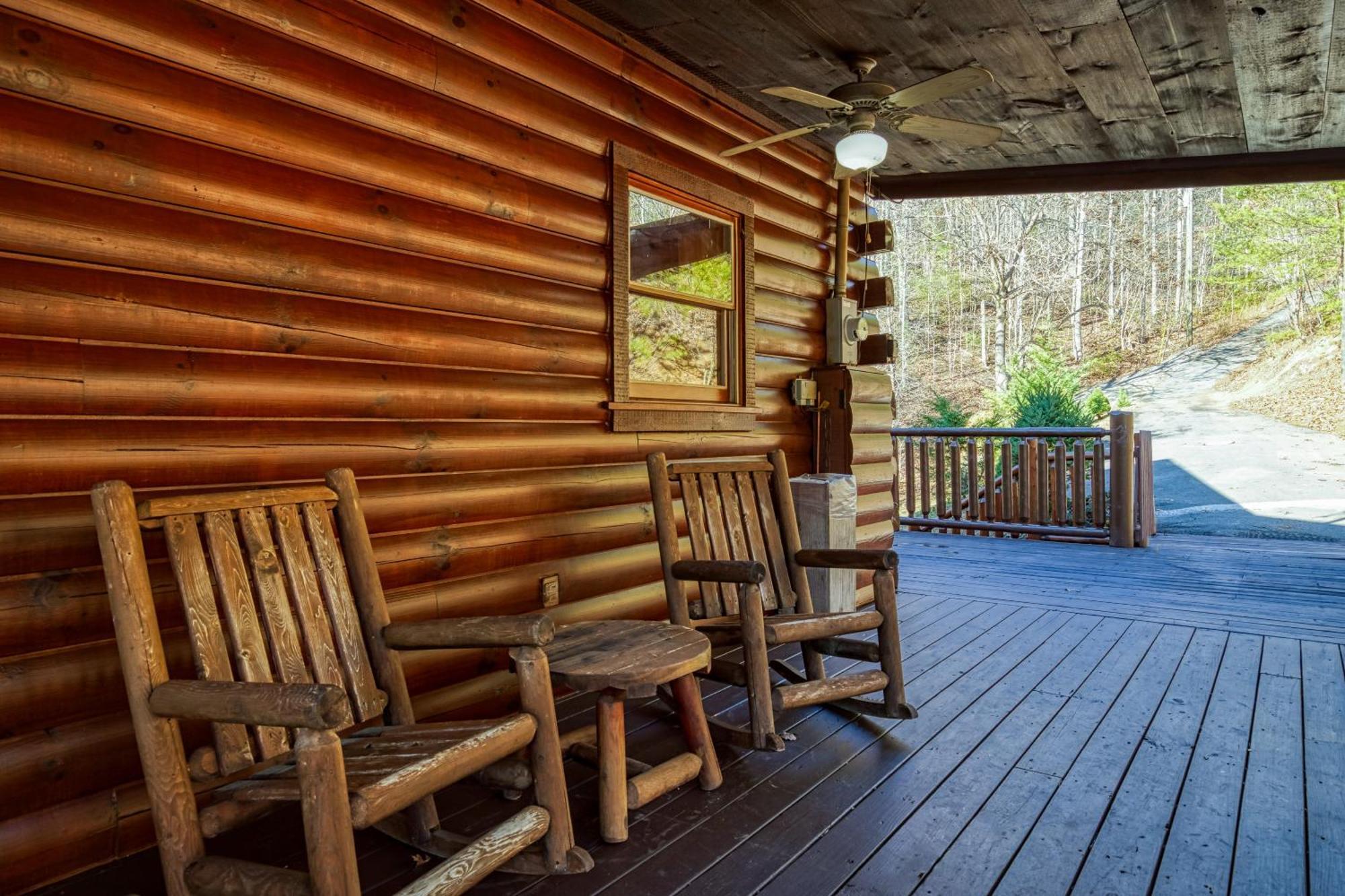 Heavenly Bear, Hot Tub, 1089 Of Free Attraction Tickets For Each Paid Day, Dollywood And More Sevierville Exterior photo