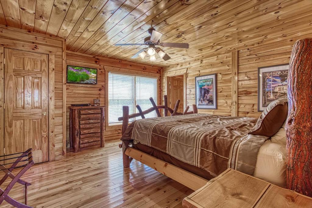 Heavenly Bear, Hot Tub, 1089 Of Free Attraction Tickets For Each Paid Day, Dollywood And More Sevierville Exterior photo