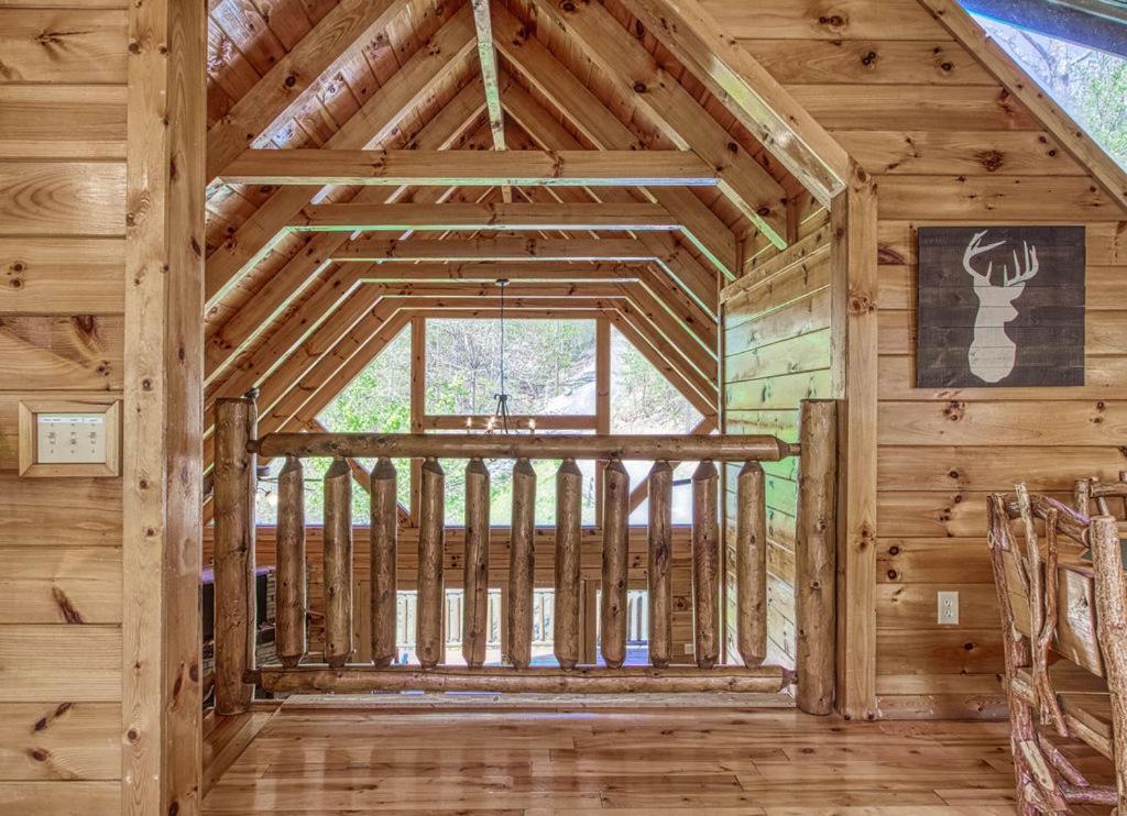 Heavenly Bear, Hot Tub, 1089 Of Free Attraction Tickets For Each Paid Day, Dollywood And More Sevierville Exterior photo